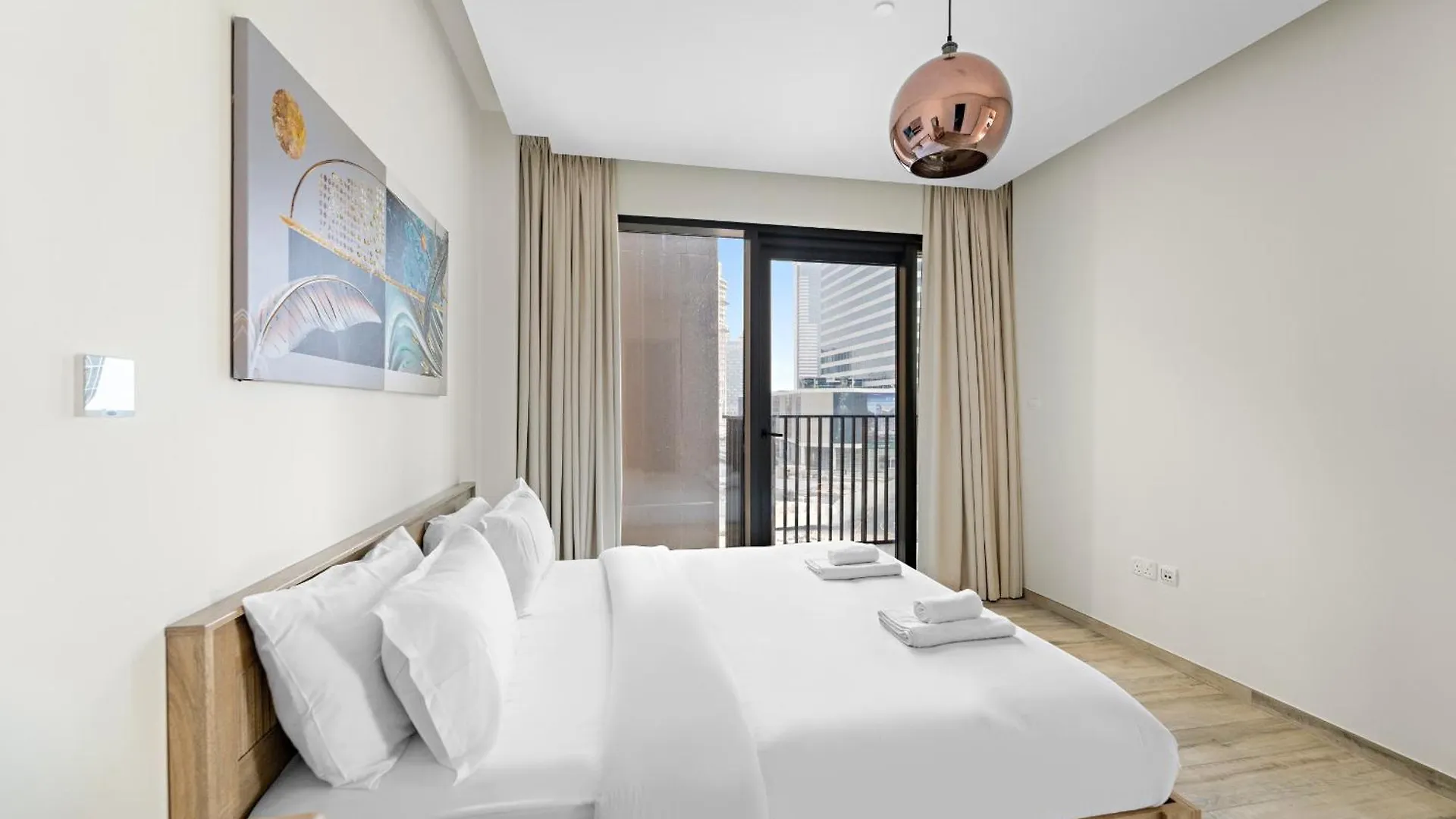 Vayk- Elegant 1 Bd In Business Bay Apartment Dubai