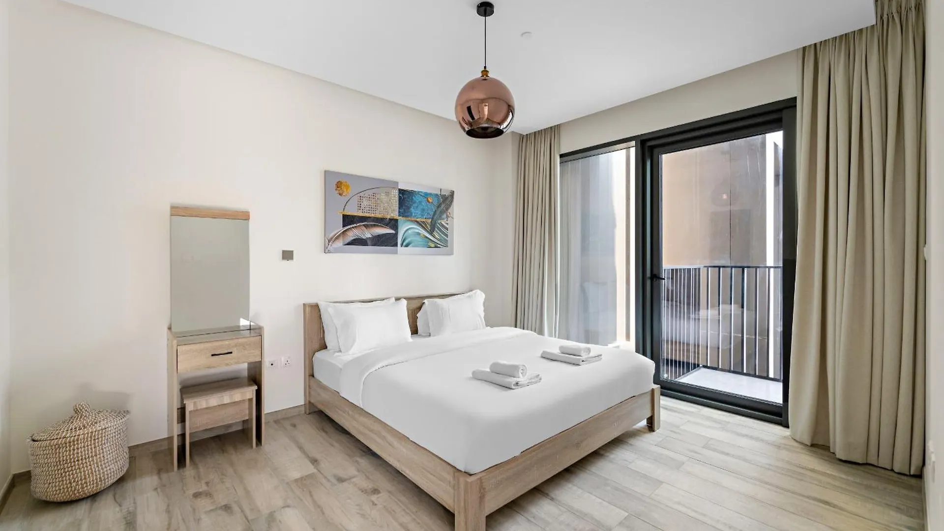 Vayk- Elegant 1 Bd In Business Bay Apartment Dubai