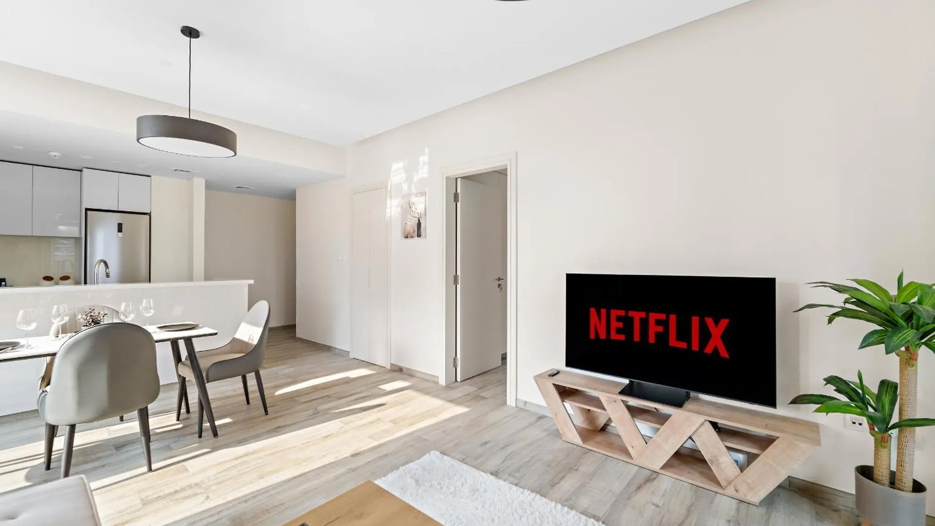 Vayk- Elegant 1 Bd In Business Bay location